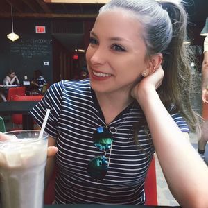 Meet your Posher, Tania